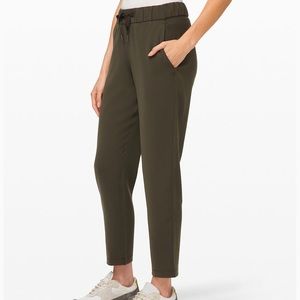 Lululemon On The Fly Pant